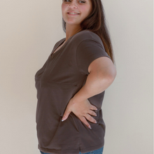Load image into Gallery viewer, FINAL SALE V-Neck Full Zip Breastfeeding Tee - Gray