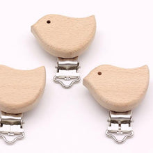 Load image into Gallery viewer, Modern Wood Naural Nipple Chain Accessories BPA Free Cute Modelling Beech Pacifier Clip Small Elephant Heart-shaped Holder for Pacifier