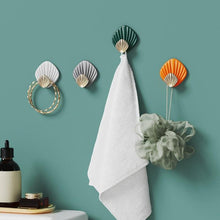 Load image into Gallery viewer, 4pcs Creative Shell Shape Wall Hanging Hook Punch-free Strong Adhesive Hook Bathroom Kitchen Wall-mounted Seamless Sticky Hook Shell Hook Non-Punching Strong Adhesive Adhesive Hook Bearing Door Behind Wall Bathroom Kitchen Key Holder