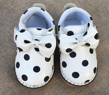 Load image into Gallery viewer, Spring And Autumn Lightweight Children Shoes 14-18 Soft Bottom Baby Shoes For Kids
