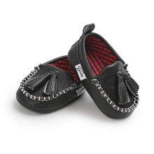 Load image into Gallery viewer, Baby Slippers Comfortable Newborn Babies Shoes Leather Outdoor Pre-walkers Unisex Soft Boots