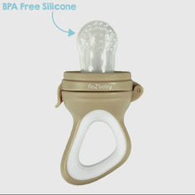 Load image into Gallery viewer, Raz Fruit Feeder and Teether