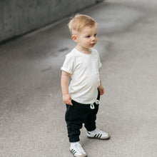 Load image into Gallery viewer, Bamboo Pocket Tee - Off White
