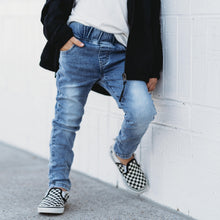 Load image into Gallery viewer, Light Wash Denim
