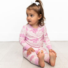Load image into Gallery viewer, Pink Long Sleeve Triceratops Sleep Set