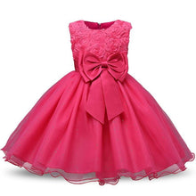 Load image into Gallery viewer, Handmade Luxury New Elegant Girls White First Birthday Party Wear 3D Rose Flower Dress Toddler Girl IWth Big Bow