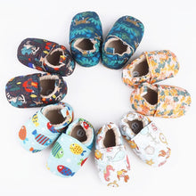 Load image into Gallery viewer, Newborns Soft Baby First Walkers Infant Toddler Shoes Cute Flower Soles Durable Crib Shoes Kids Footwear