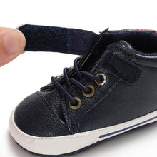 Load image into Gallery viewer, Newborn PU Leather Shoes Winter Fashion Baby Soft Sole Canvas Sneakers 0-12 Months Baby Boy And Girl
