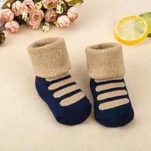 Load image into Gallery viewer, 1 Pair Newborn Cotton Striped Warm Slippers Socks For Baby Girls And Boys Very Comfortable And Soft Material