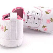 Load image into Gallery viewer, Baby Girl Shoes White Lace Soft Shoe Prewalker Walking Toddler Kids Shoes First Walker