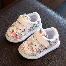 Load image into Gallery viewer, Baby Shoes Comfortable Leather Kids Sneakers Newborn Shoes Soft Bottom First Walker Durable Shoes For Baby Girl