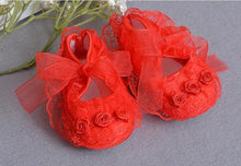 Load image into Gallery viewer, Baby Girls Princess Flowers White Elegant Luxury Shoes High Quality Lightweight Soft Sole Shoe