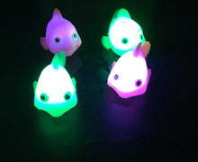 Load image into Gallery viewer, Baby Bath Flashing Light Toys Water Reaction Flashing Baby Bathroom Fish Toys LED Lamp for Toddler For Baby Shower Kids Toys