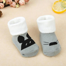 Load image into Gallery viewer, 1 Pair Newborn Cotton Striped Warm Slippers Socks For Baby Girls And Boys Very Comfortable And Soft Material