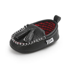 Load image into Gallery viewer, Baby Slippers Comfortable Newborn Babies Shoes Leather Outdoor Pre-walkers Unisex Soft Boots
