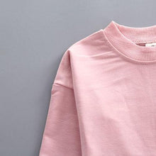 Load image into Gallery viewer, Modern Luxury Classic style Fall Baby Boys and Girls Clothing Set T-shirt Tops Pant Tracksuits Outfits For Kids