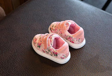 Load image into Gallery viewer, Baby Shoes Comfortable Leather Kids Sneakers Newborn Shoes Soft Bottom First Walker Durable Shoes For Baby Girl