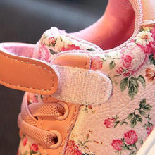 Load image into Gallery viewer, Baby Shoes Comfortable Leather Kids Sneakers Newborn Shoes Soft Bottom First Walker Durable Shoes For Baby Girl