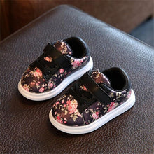 Load image into Gallery viewer, Baby Shoes Comfortable Leather Kids Sneakers Newborn Shoes Soft Bottom First Walker Durable Shoes For Baby Girl
