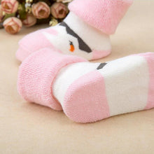 Load image into Gallery viewer, 1 Pair Newborn Cotton Striped Warm Slippers Socks For Baby Girls And Boys Very Comfortable And Soft Material