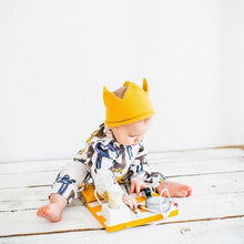 Load image into Gallery viewer, Modern Luxury New Trend Baby Hat Girls and Boys Crown Knitted Cap Toddler Empty Top Hats Newborn Design Woolen Yarn Bonnet For Kids