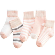 Load image into Gallery viewer, 5 Pairs Baby Boys Winter Socks Cartoon Bear Kids Spring Autumn Cotton Breathable For Kids