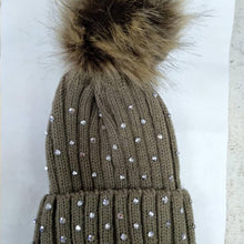 Load image into Gallery viewer, Fashion TrendBaby Girls Lovely Winter Warm Fur kintted Pompom Beanies Cap For Winter In Elegant Style