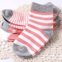 Load image into Gallery viewer, 4PCS/SET Pairs Of Modern Baby and Kids Cotton Socks Spring/autumn Winter Newborn Infant Toddler Floor Socks for Kids