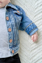 Load image into Gallery viewer, Denim Jacket