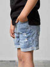 Load image into Gallery viewer, Distressed Denim Short