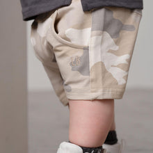Load image into Gallery viewer, Harem Short - Faded Camo