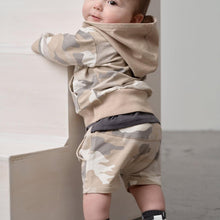 Load image into Gallery viewer, Harem Short - Faded Camo