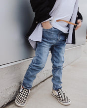 Load image into Gallery viewer, Light Wash Denim