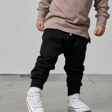 Load image into Gallery viewer, Jogger - Black