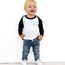 Load image into Gallery viewer, Light Wash Distressed Denim