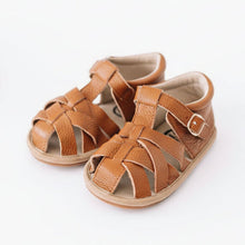 Load image into Gallery viewer, The Closed Toe Sandal