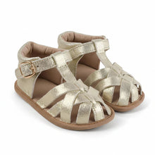 Load image into Gallery viewer, The Closed Toe Sandal