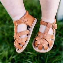 Load image into Gallery viewer, The Closed Toe Sandal