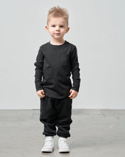 Load image into Gallery viewer, Long Sleeve Pocket Tee - Black