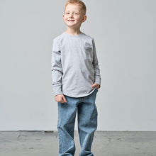 Load image into Gallery viewer, Long Sleeve Pocket Tee - Grey