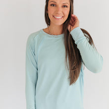 Load image into Gallery viewer, Free Flowing Lightweight Long Sleeve Nursing Top