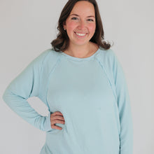 Load image into Gallery viewer, Free Flowing Lightweight Long Sleeve Nursing Top