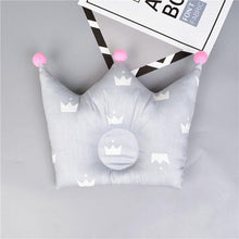 Load image into Gallery viewer, Newborn Baby Shaping Pillow Cute Crown Shape Backrest Cushion Anti-head Correction Bed Neck Support Pillows Baby Pillow Baby Bedding Air Mesh Organic Cotton Soft Baby Pillow Newborn Anti Flat Head Syndrome for Crib Cot Baby Pillow