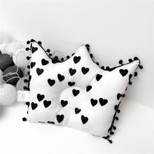 Load image into Gallery viewer, Newborn Baby Shaping Pillow Cute Crown Shape Backrest Cushion Anti-head Correction Bed Neck Support Pillows Baby Pillow Baby Bedding Air Mesh Organic Cotton Soft Baby Pillow Newborn Anti Flat Head Syndrome for Crib Cot Baby Pillow