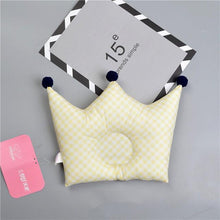 Load image into Gallery viewer, Newborn Baby Shaping Pillow Cute Crown Shape Backrest Cushion Anti-head Correction Bed Neck Support Pillows Baby Pillow Baby Bedding Air Mesh Organic Cotton Soft Baby Pillow Newborn Anti Flat Head Syndrome for Crib Cot Baby Pillow