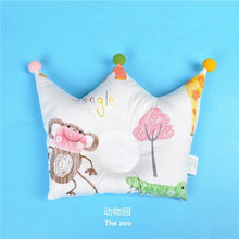 Load image into Gallery viewer, Newborn Baby Shaping Pillow Cute Crown Shape Backrest Cushion Anti-head Correction Bed Neck Support Pillows Baby Pillow Baby Bedding Air Mesh Organic Cotton Soft Baby Pillow Newborn Anti Flat Head Syndrome for Crib Cot Baby Pillow