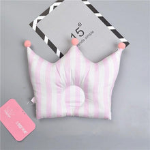 Load image into Gallery viewer, Newborn Baby Shaping Pillow Cute Crown Shape Backrest Cushion Anti-head Correction Bed Neck Support Pillows Baby Pillow Baby Bedding Air Mesh Organic Cotton Soft Baby Pillow Newborn Anti Flat Head Syndrome for Crib Cot Baby Pillow