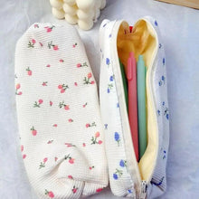 Load image into Gallery viewer, Simple Small Flowers White Fresh Style Pencil Bag Students Pencil Cases Unique Makeup Lightweight Cosmetic Bag Pouch