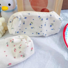 Load image into Gallery viewer, Simple Small Flowers White Fresh Style Pencil Bag Students Pencil Cases Unique Makeup Lightweight Cosmetic Bag Pouch