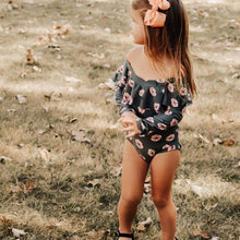 Load image into Gallery viewer, The Olivia